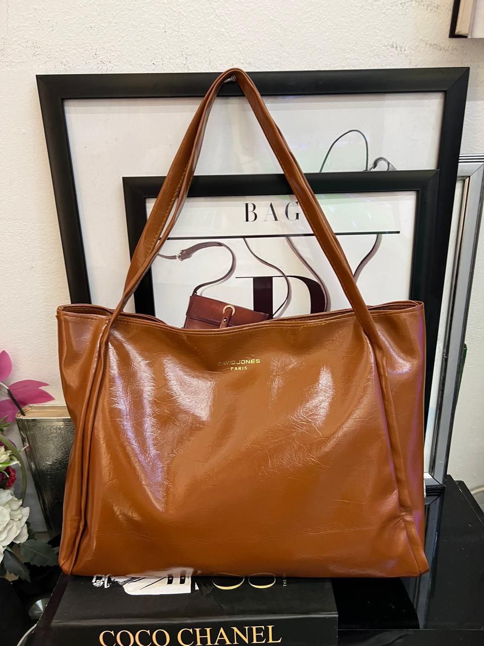 /public/uploads/photos/shares/Suzy bags/IMG_3922.jpeg